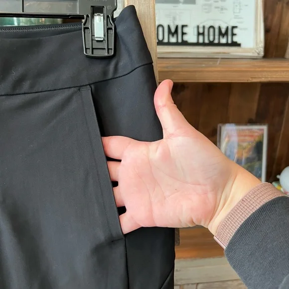 Athleta women’s Stellar Flare Trouser size 4 - Picture 3 of 16